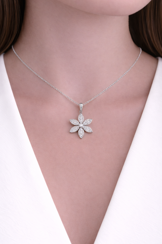 Pendentif Fleur en or blanc 18 kt avec diamants, vue 3