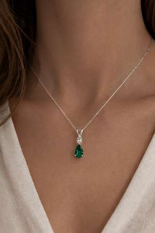 Pendentif Émeraude en or blanc 14 kt avec diamants, vue 3