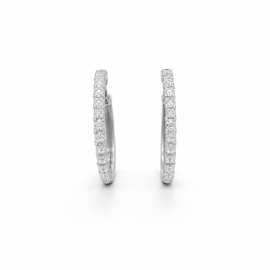Boucles d'oreilles Huggies en or blanc 14 kt avec diamants